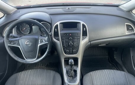 Opel Astra J, 2011 год, 650 000 рублей, 10 фотография