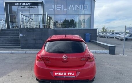 Opel Astra J, 2011 год, 650 000 рублей, 6 фотография