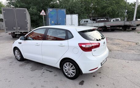 KIA Rio III рестайлинг, 2013 год, 930 000 рублей, 4 фотография