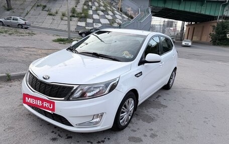 KIA Rio III рестайлинг, 2013 год, 930 000 рублей, 2 фотография