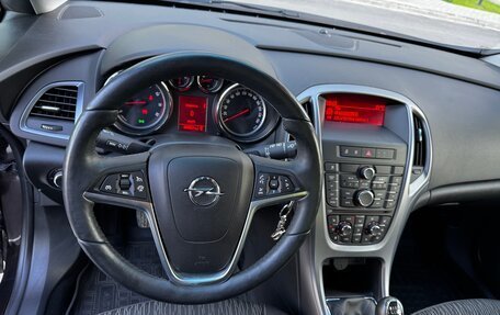 Opel Astra J, 2013 год, 870 000 рублей, 11 фотография