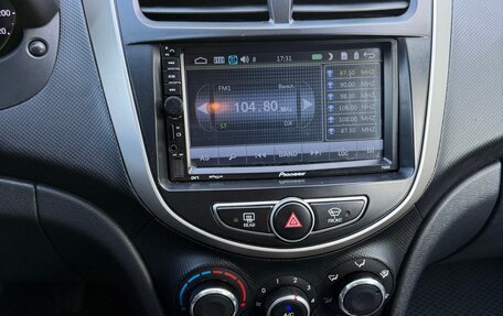 Hyundai Solaris II рестайлинг, 2012 год, 540 000 рублей, 10 фотография