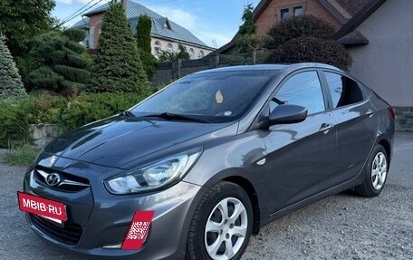 Hyundai Solaris II рестайлинг, 2012 год, 540 000 рублей, 2 фотография