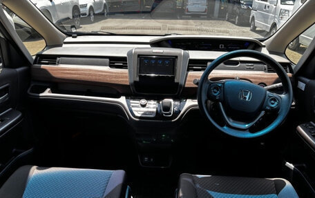 Honda Freed II, 2022 год, 1 690 000 рублей, 3 фотография