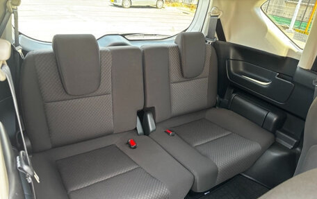 Honda Freed II, 2022 год, 1 690 000 рублей, 13 фотография