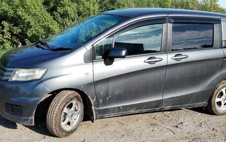 Honda Freed I, 2010 год, 940 000 рублей, 10 фотография