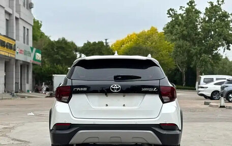 Toyota Yaris XP150 рестайлинг, 2022 год, 1 187 356 рублей, 4 фотография