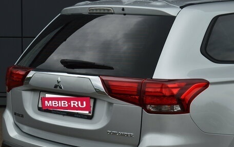 Mitsubishi Outlander III рестайлинг 3, 2019 год, 2 050 000 рублей, 6 фотография