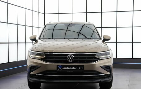 Volkswagen Tiguan II, 2021 год, 3 049 000 рублей, 2 фотография