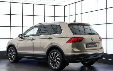 Volkswagen Tiguan II, 2021 год, 3 049 000 рублей, 6 фотография