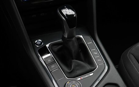 Volkswagen Tiguan II, 2021 год, 3 049 000 рублей, 15 фотография