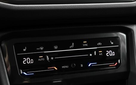 Volkswagen Tiguan II, 2021 год, 3 049 000 рублей, 16 фотография