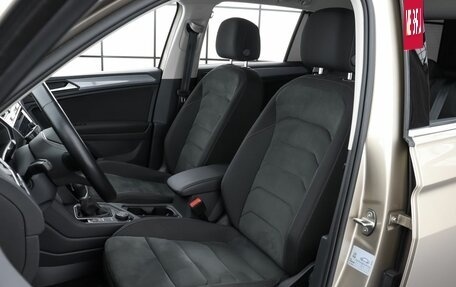 Volkswagen Tiguan II, 2021 год, 3 049 000 рублей, 9 фотография