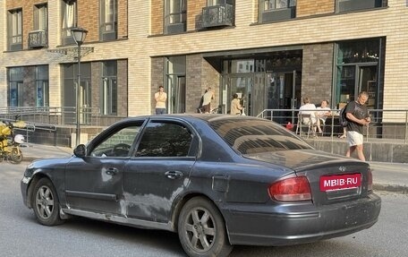 Hyundai Sonata IV рестайлинг, 2002 год, 150 000 рублей, 6 фотография