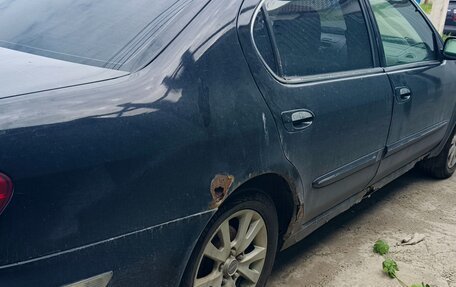 Nissan Maxima VIII, 2000 год, 240 000 рублей, 4 фотография