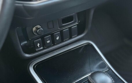 Mitsubishi Outlander III рестайлинг 3, 2018 год, 1 950 000 рублей, 22 фотография