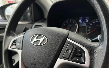 Hyundai Solaris II рестайлинг, 2015 год, 990 000 рублей, 13 фотография