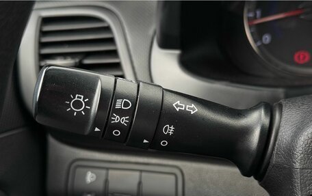 Hyundai Solaris II рестайлинг, 2015 год, 990 000 рублей, 24 фотография
