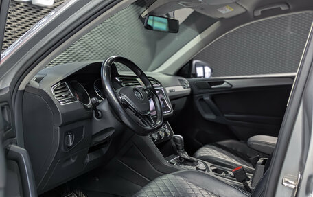 Volkswagen Tiguan II, 2020 год, 2 680 000 рублей, 9 фотография