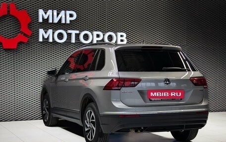 Volkswagen Tiguan II, 2020 год, 2 680 000 рублей, 6 фотография
