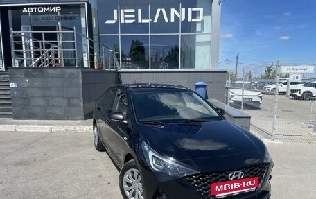 Hyundai Solaris II рестайлинг, 2020 год, 1 780 000 рублей, 3 фотография