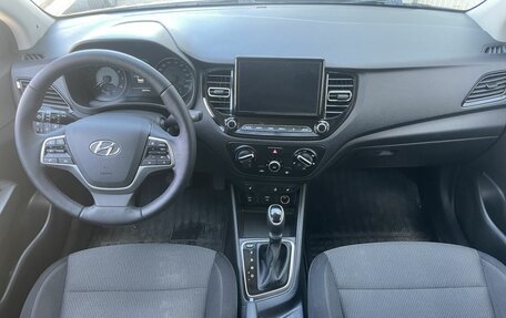 Hyundai Solaris II рестайлинг, 2020 год, 1 780 000 рублей, 10 фотография