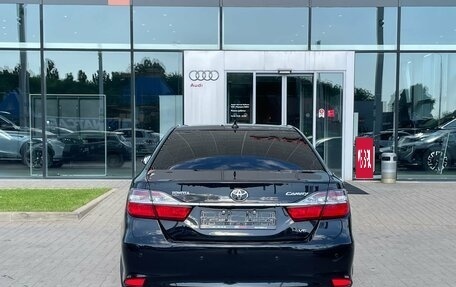 Toyota Camry, 2016 год, 1 690 000 рублей, 6 фотография
