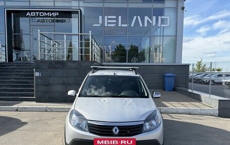 Renault Sandero I, 2013 год, 750 000 рублей, 2 фотография