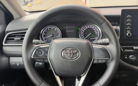 Toyota Camry, 2021 год, 2 500 000 рублей, 8 фотография