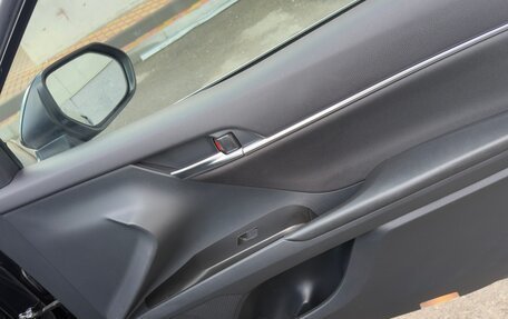 Toyota Camry, 2021 год, 2 500 000 рублей, 12 фотография
