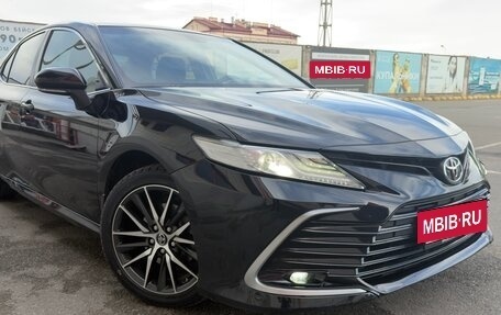 Toyota Camry, 2021 год, 2 500 000 рублей, 4 фотография