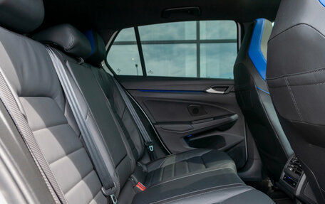 Volkswagen Golf R, 2023 год, 4 990 000 рублей, 17 фотография