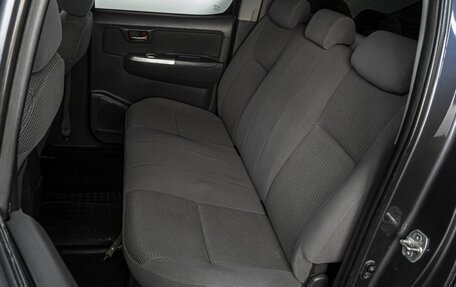 Toyota Hilux VII, 2011 год, 1 899 000 рублей, 14 фотография