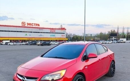 Opel Astra J, 2012 год, 850 000 рублей, 1 фотография