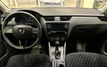 Skoda Octavia, 2019 год, 1 250 000 рублей, 8 фотография