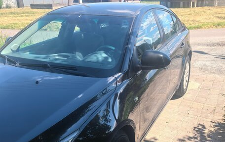 Chevrolet Cruze II, 2010 год, 600 000 рублей, 2 фотография