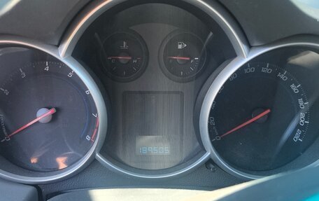 Chevrolet Cruze II, 2010 год, 600 000 рублей, 7 фотография