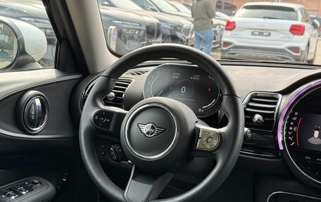 MINI Clubman, 2023 год, 2 190 000 рублей, 15 фотография