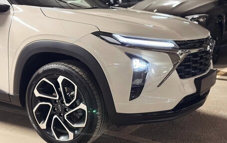 Chevrolet Trax, 2023 год, 1 920 000 рублей, 3 фотография