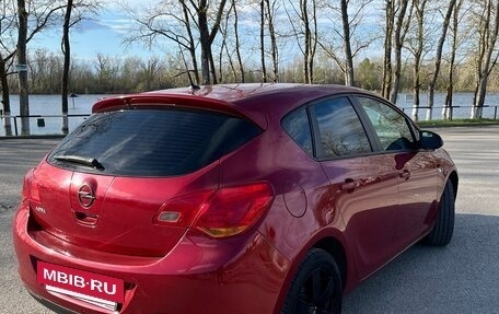 Opel Astra J, 2011 год, 590 000 рублей, 4 фотография