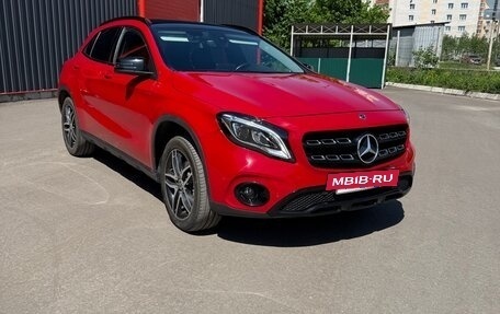 Mercedes-Benz GLA, 2019 год, 2 200 000 рублей, 3 фотография