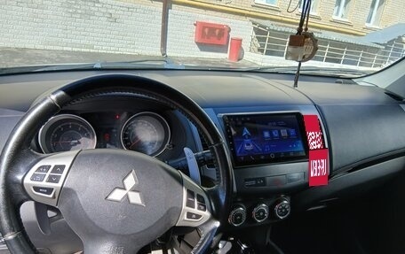 Mitsubishi Outlander III рестайлинг 3, 2012 год, 999 000 рублей, 6 фотография