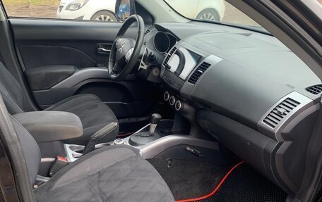 Mitsubishi Outlander III рестайлинг 3, 2008 год, 950 000 рублей, 7 фотография