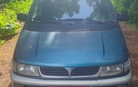 Mitsubishi Space Runner II, 1995 год, 100 000 рублей, 1 фотография