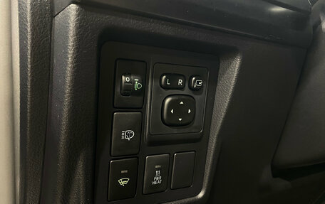 Toyota Land Cruiser Prado 150 рестайлинг 2, 2012 год, 2 680 000 рублей, 16 фотография