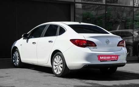 Opel Astra J, 2013 год, 840 000 рублей, 7 фотография