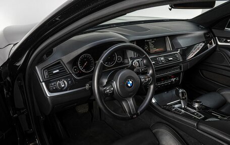 BMW 5 серия, 2016 год, 2 450 000 рублей, 10 фотография
