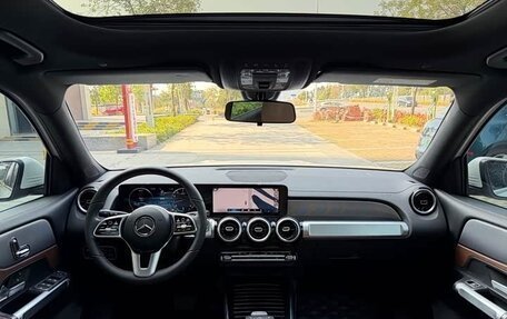 Mercedes-Benz GLB, 2022 год, 2 850 000 рублей, 6 фотография