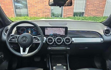Mercedes-Benz GLB, 2020 год, 2 290 000 рублей, 10 фотография