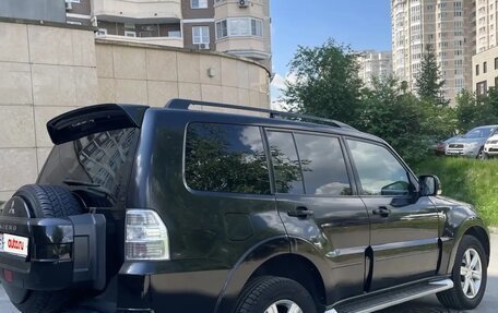 Mitsubishi Pajero IV, 2011 год, 2 040 000 рублей, 4 фотография